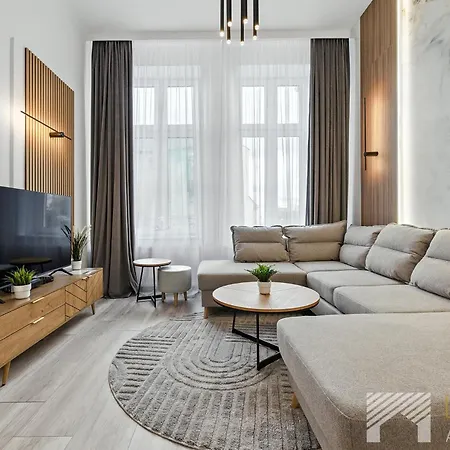 Jaracza Premium&deluxe By Lookap